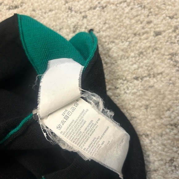 Rossignol S sweater padded down shoulders very small small.. excellent condition - Picture 7 of 15